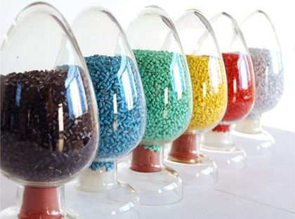 předsměs plastových barev předsměs plastových barev